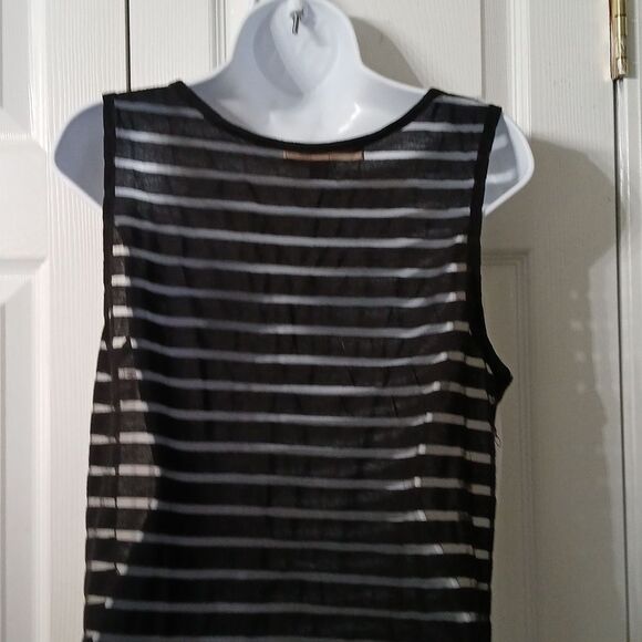 Penelope  white and black birdcage printed sleeveless semi sheer blouse Sz M EUC - Picture 6 of 7